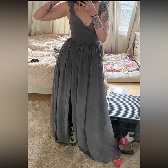 Azazie bridesmaid dress in steel grey - custom sizing approx size 6 - Picture 8 of 8